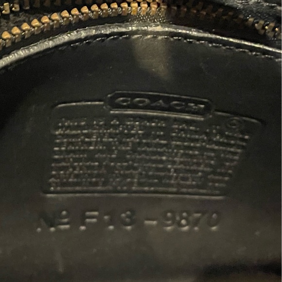 Vintage COACH Black Leather Crossbody - Picture 9 of 15